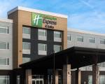 Holiday Inn Express & Suites West Edmonton - Mall Area, an IHG Hotel