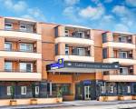 Comfort Inn & Suites Burwood