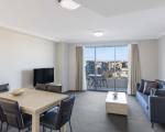 Oaks Sydney Castlereagh Suites