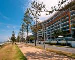 Silvershore Apartments on the Broadwater