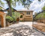 Luxury 4 Bedroom Home in Central Austin